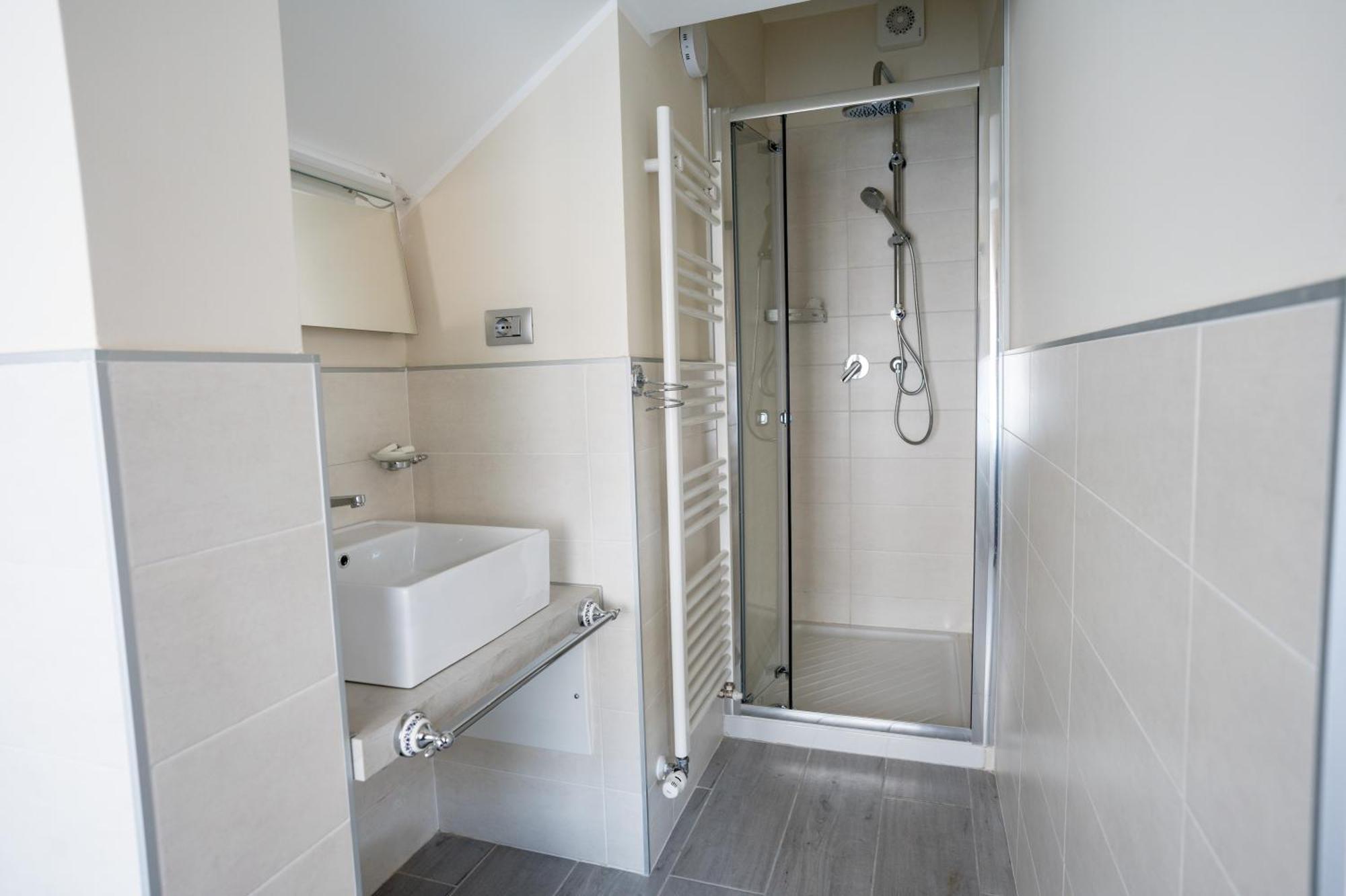קומו Residence Villa Eli מראה חיצוני תמונה