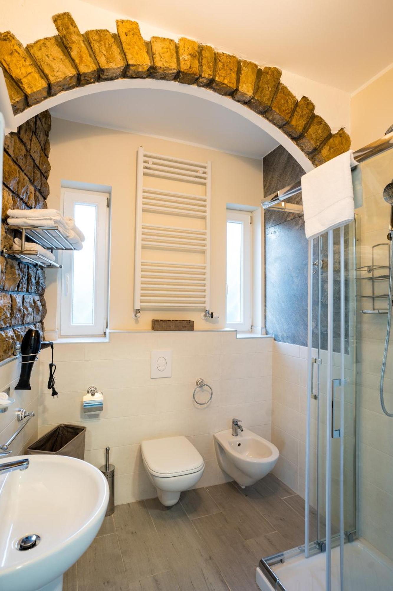 קומו Residence Villa Eli מראה חיצוני תמונה