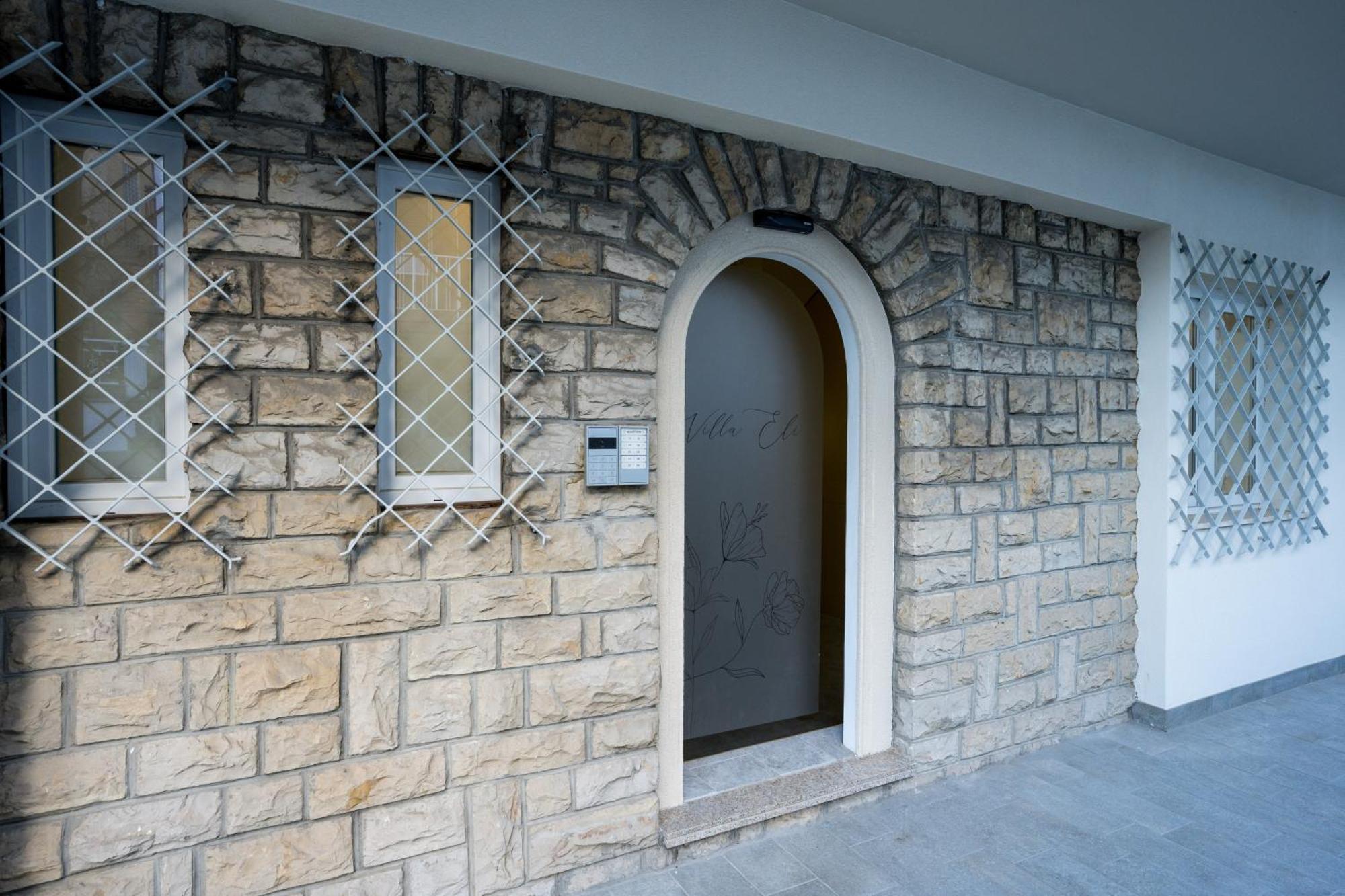 קומו Residence Villa Eli מראה חיצוני תמונה