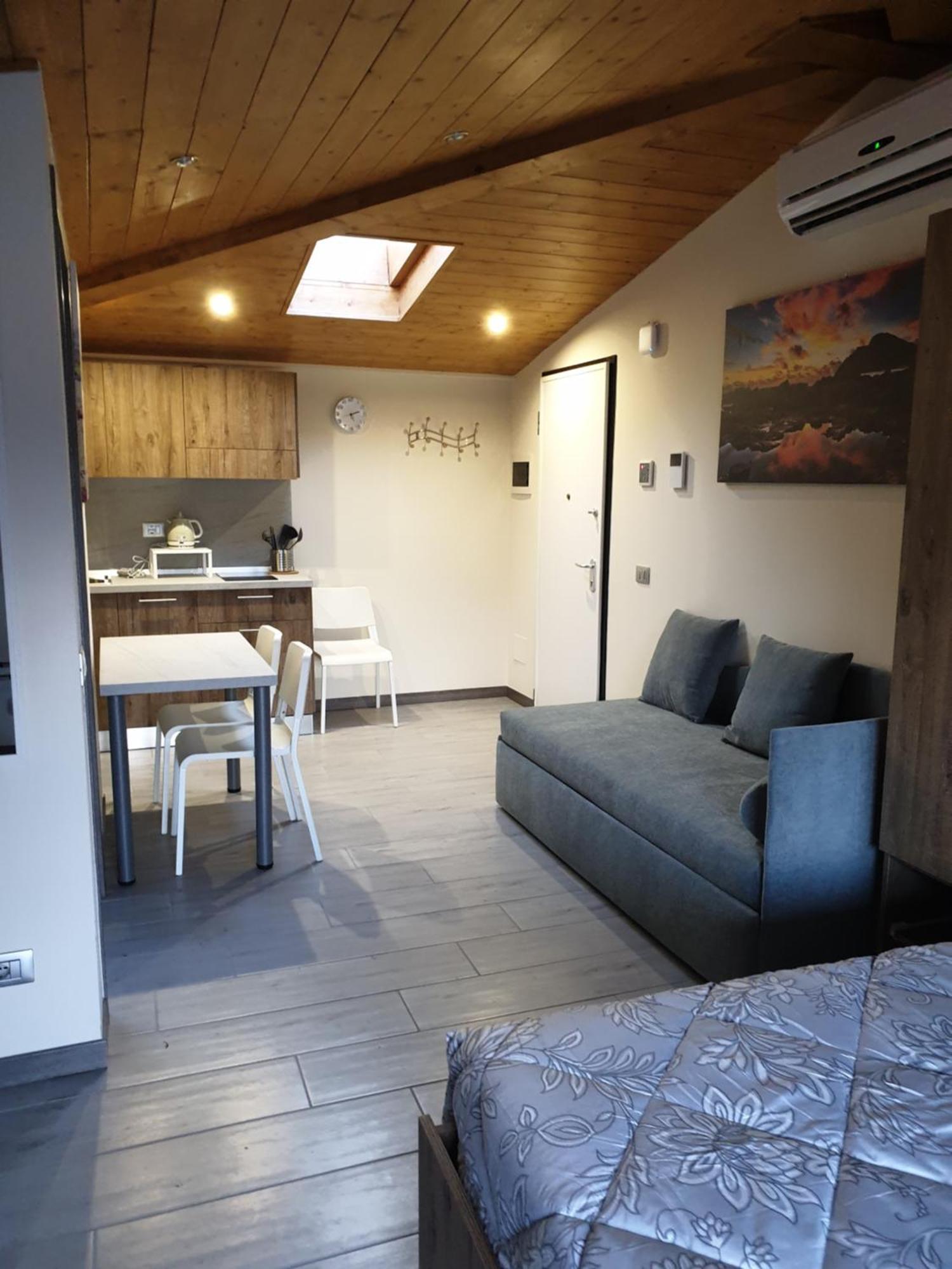 קומו Residence Villa Eli מראה חיצוני תמונה