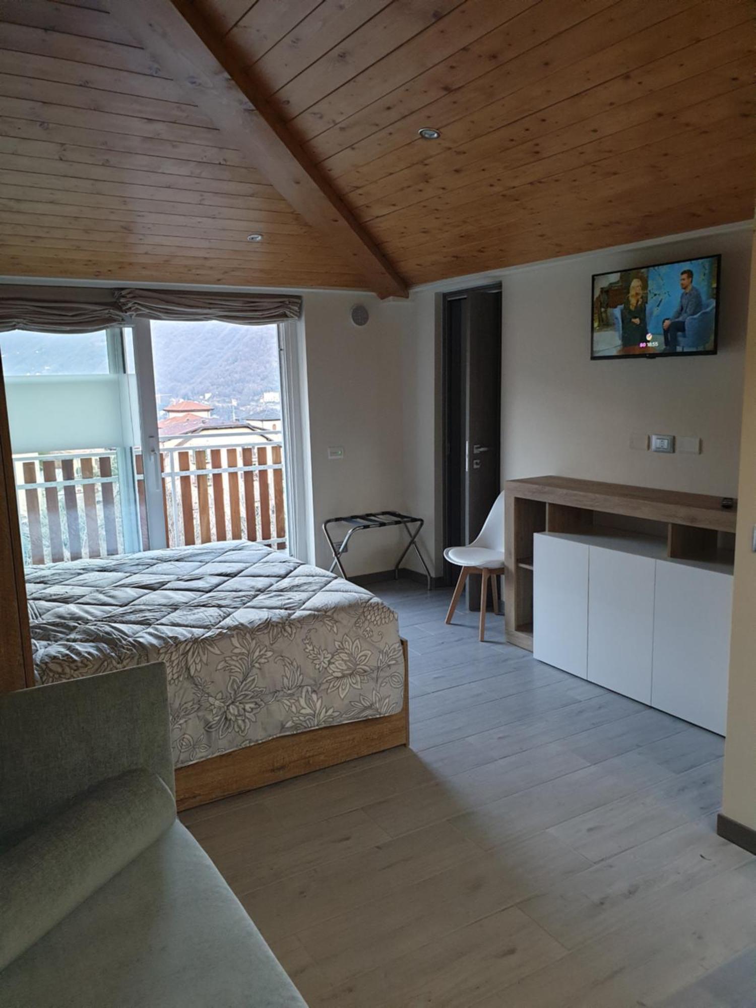 קומו Residence Villa Eli מראה חיצוני תמונה